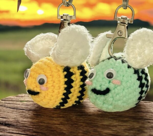 Honey bee Keychain - Image 2